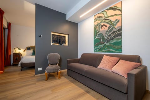 Living room, Photo of the whole room