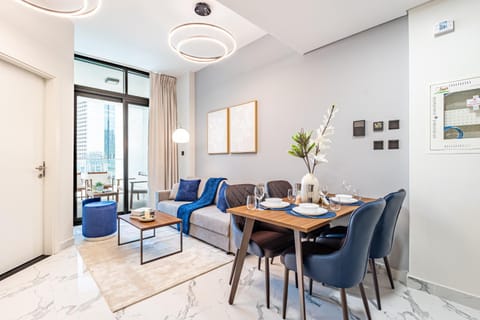 Full Canal Views - Near ADGM, Cleveland & Galleria - Ideal for Corporate Guests & Business Professionals - Big Balcony Apartment in Abu Dhabi