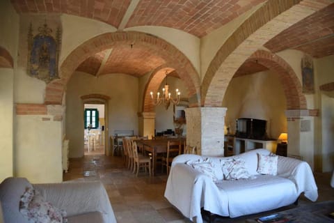 Patio, Living room, Dining area, fireplace