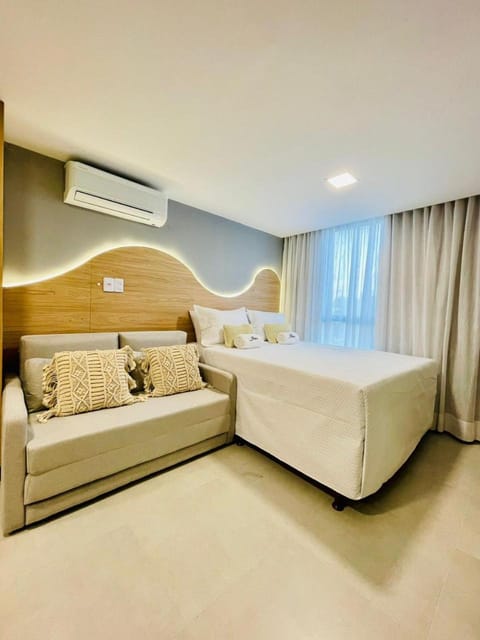 Bed, Photo of the whole room, Seating area, Bedroom, air conditioner