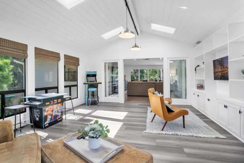 Fallbrook Pool & Spa Wine Country Estate House in Fallbrook