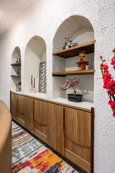 Living room, Decorative detail