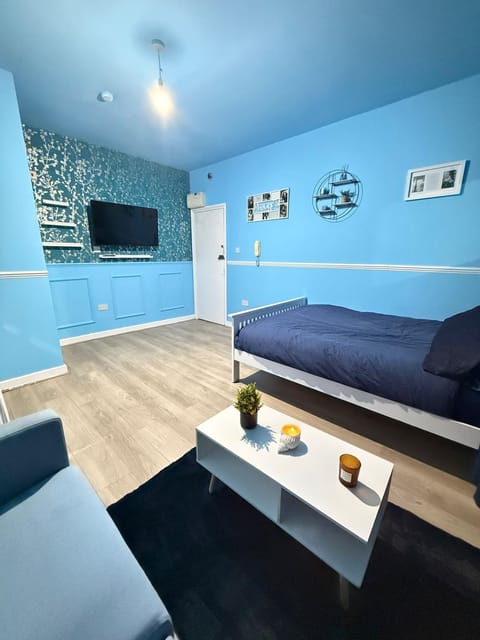 TV and multimedia, Bedroom