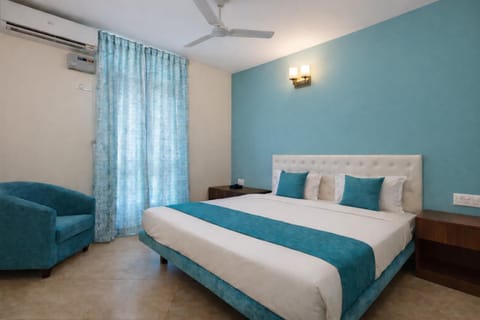 Bed, Photo of the whole room, Bedroom, air conditioner
