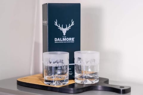 City Centre 3 Bedroom house with parking Villa in Inverness