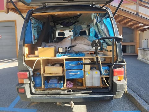 Van a louer au pied des pistes 2 Campground/
RV Resort in Bourg-Saint-Maurice