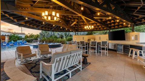 TV and multimedia, Seating area