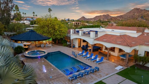 Property building, Mountain view, Pool view, Swimming pool, Swimming pool