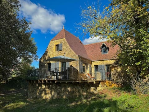 Property building, Spring, Day, Garden, Garden, Garden view