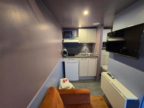 5G-Studio tout équipé avec chambre proche Paris Apartment in Issy-les-Moulineaux