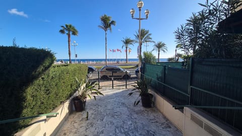Facade/entrance, Beach