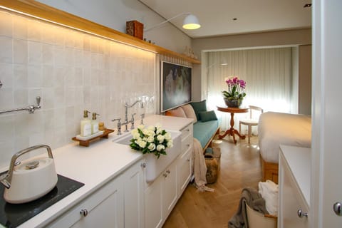 TV and multimedia, Kitchen or kitchenette, Dining area, kitchen