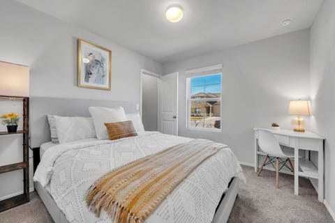 Marbella Lane - Polished 3BR Home in Austin TX House in Austin