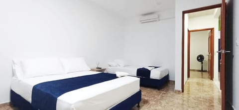 Bed, Photo of the whole room, Bedroom, air conditioner