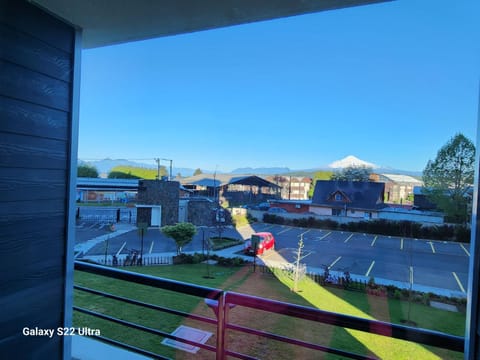 Balcony/Terrace, Lake view