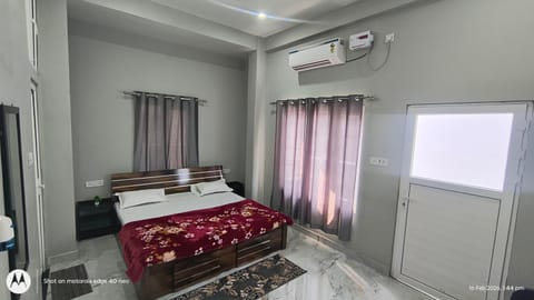 TV and multimedia, Bedroom, air conditioner