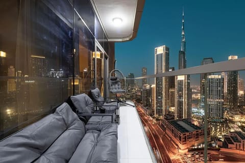 Premium 3BR Paramount Hotel Midtown Business Bay Apartment in Dubai