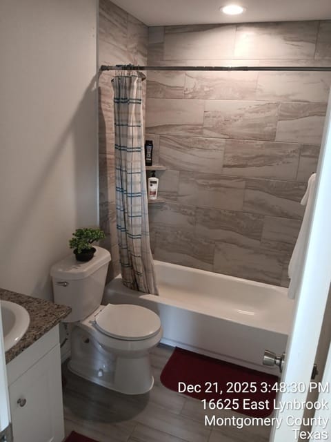 Kristen Pavilion House in Lake Conroe