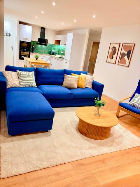 Le salon des voyageurs - Au Cœur de DOLE - Parking GRATUIT à proximité Apartment in Dole