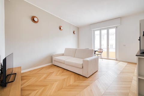 Property building, TV and multimedia, Living room, Seating area