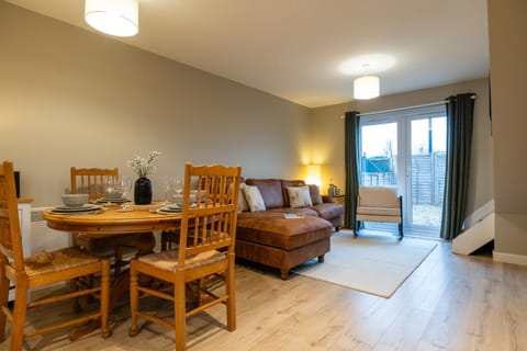 Stunning 2 Bedroom Home in Bourton-on-the-Water House in Bourton-on-the-Water