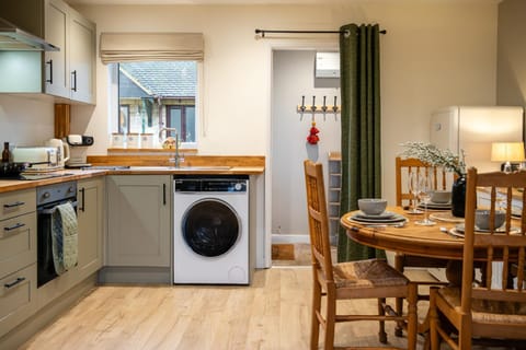 Stunning 2 Bedroom Home in Bourton-on-the-Water House in Bourton-on-the-Water