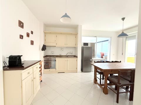 SE200 - Senigallia, trilocale fronte mare con terrazzo panoramico Apartment in Senigallia