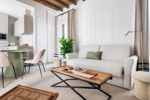 Lounge or bar