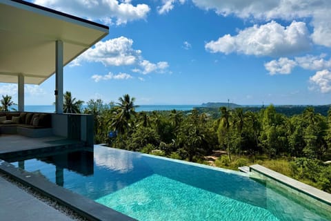 Day, Natural landscape, View (from property/room), Balcony/Terrace, Mountain view, Pool view, Sea view, Swimming pool, Swimming pool