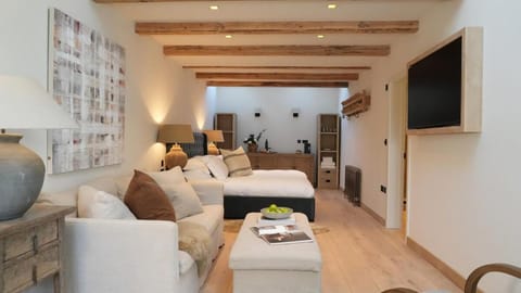 The Music Room Apartment in Moreton-in-Marsh