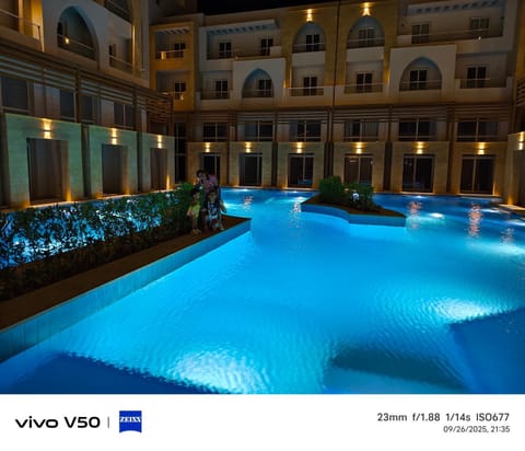Swimming pool