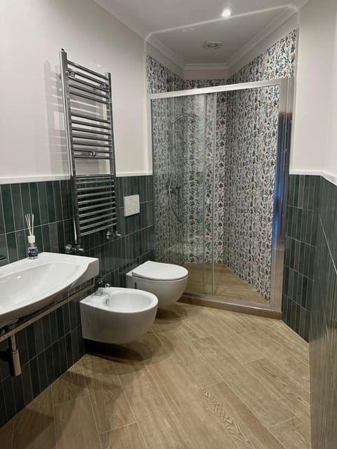 Shower, Toilet, Bathroom, bidet