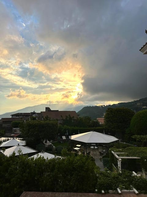 Natural landscape, Mountain view, Sunrise