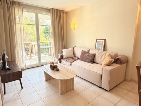 Balcony/Terrace, Living room