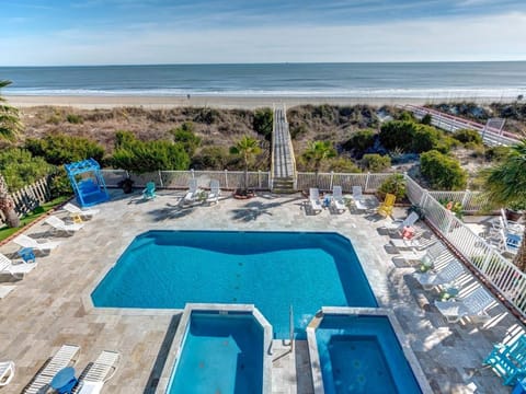Casa Banana Oceanfront on Ocean Blvd, 6 BD, sleeps 20, pool,hot tub, elevator House in Isle of Palms