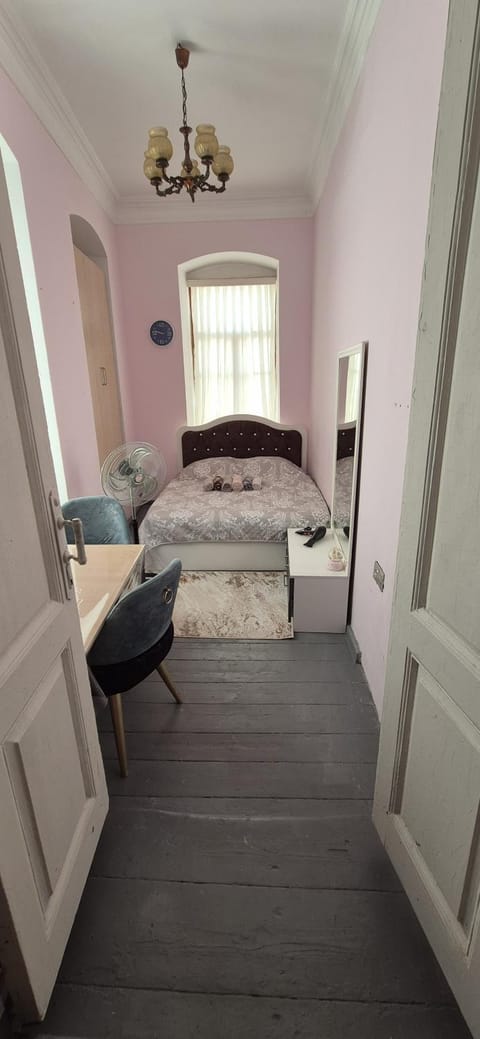 Seating area, Bedroom