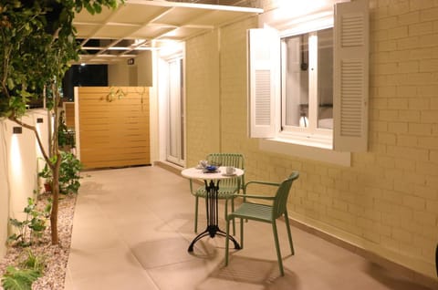 Balcony/Terrace, Inner courtyard view