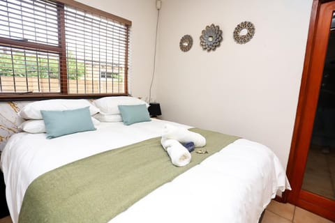 African Oasis Zambia Bed and Breakfast in Cape Town