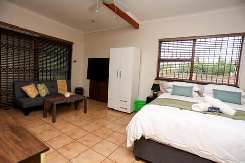 African Oasis Zambia Bed and Breakfast in Cape Town