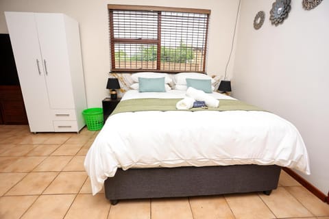 African Oasis Zambia Bed and Breakfast in Cape Town