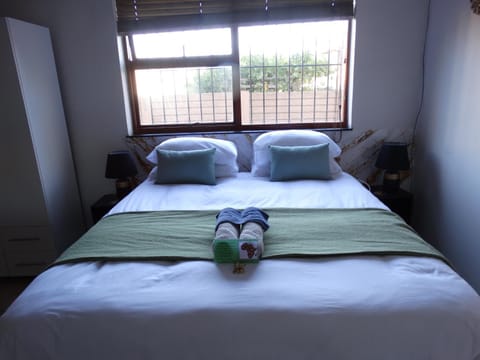 African Oasis Zambia Bed and Breakfast in Cape Town