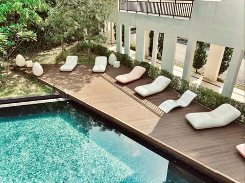 Pool view, Swimming pool