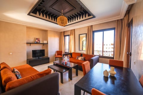 Communal lounge/ TV room, Dining area