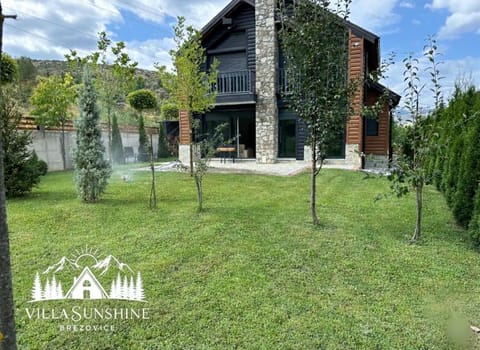 Property building, Spring, Day, Garden