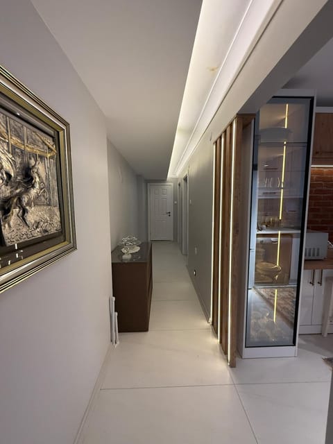 Renovated 2BR Garden Flat 300 m to Sarımsaklı Beach Apartment in İzmir Province