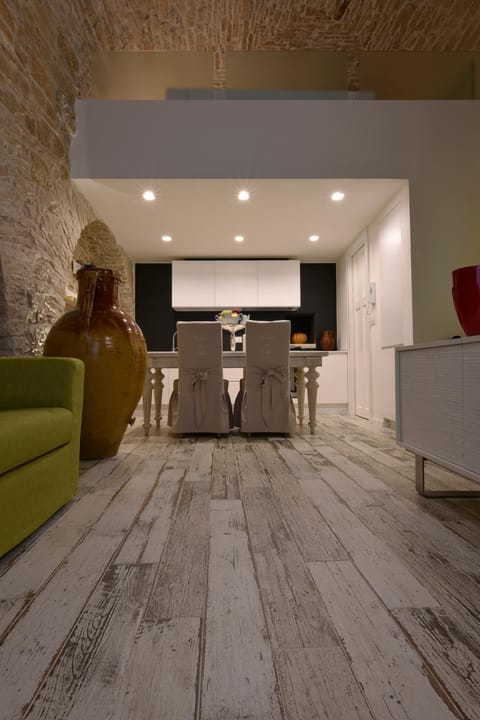 Communal lounge/ TV room, Living room, Communal kitchen