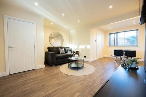 Calgary Residence House in Blackburn