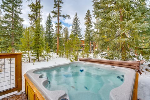 2 Mi to Ski Resort! Hot Tub Haven in Breckenridge House in Breckenridge