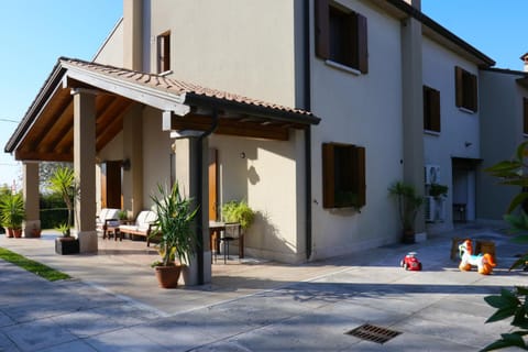 Property building, Day