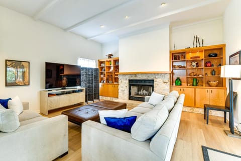 2 Mi to Beaches! Spacious Family Gem in Siesta Key House in Siesta Key